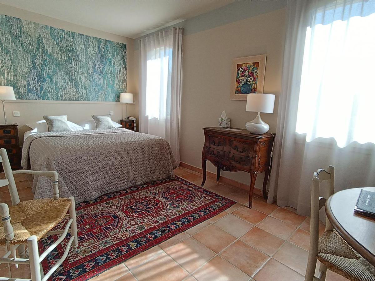 Hotel La Bastide D'iris 4*